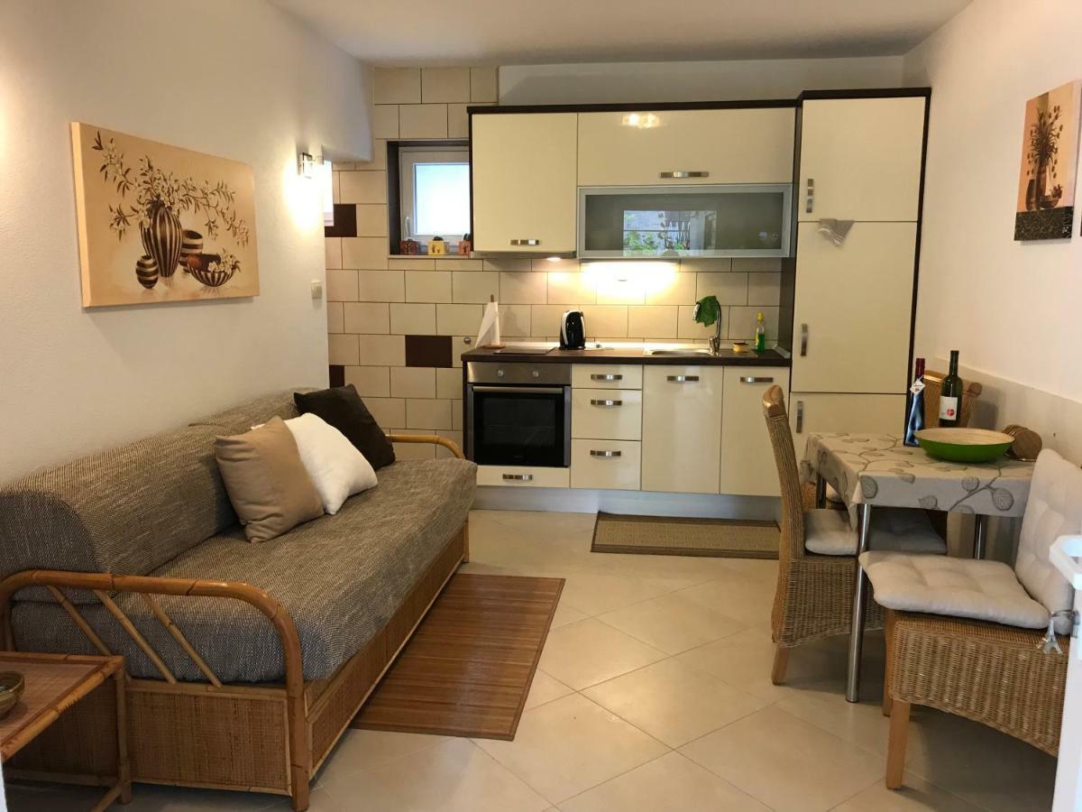 Apartman Dvor Макарска Екстериор снимка