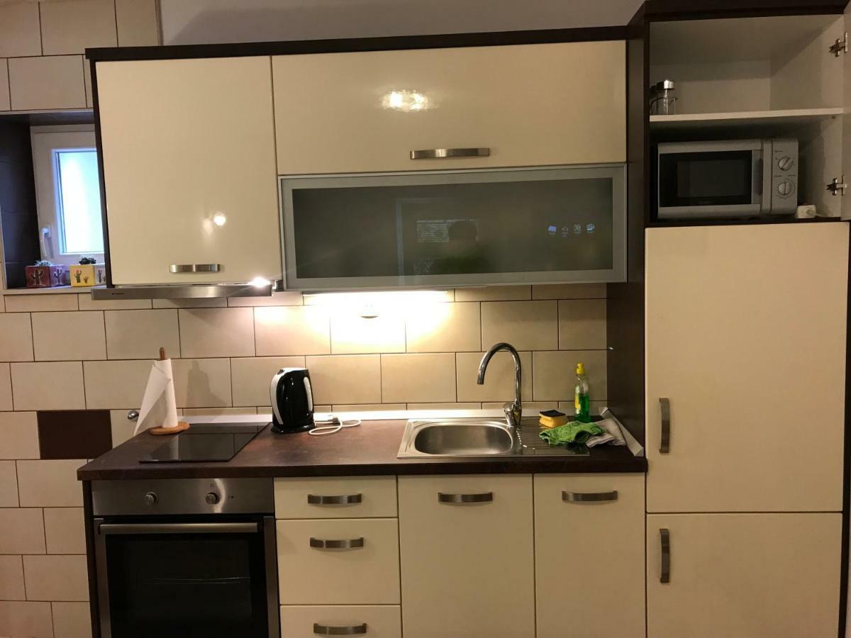 Apartman Dvor Apartment Макарска Екстериор снимка