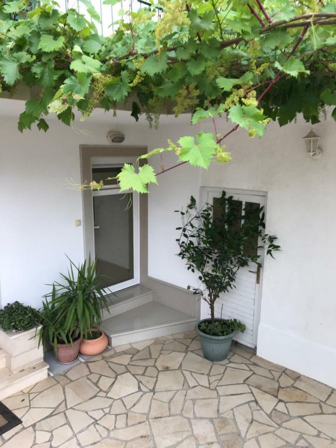 Apartman Dvor Макарска Екстериор снимка